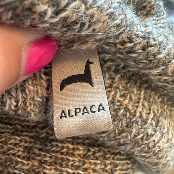Alpaca Sweater/Open Cardigan - Picture 7 of 9